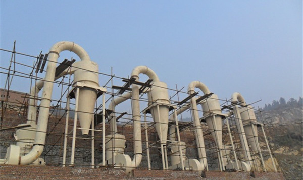 長壽4臺(tái)130磨機(jī)安裝現(xiàn)場_副本.jpg